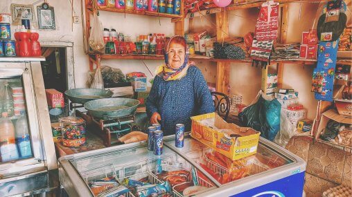 Ask An Iranian - Woman in shop selling